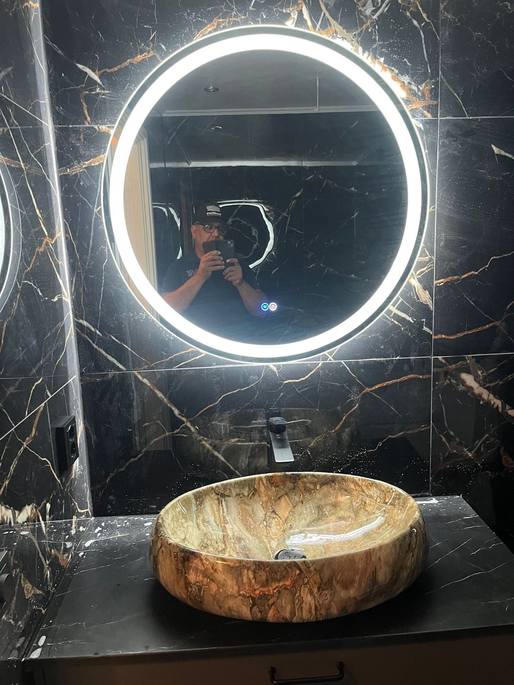 Plattsättning och kakelarbete i badrum i Stockholm